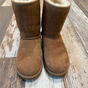 Women’s UGGS